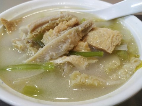 酸菜牛肚湯