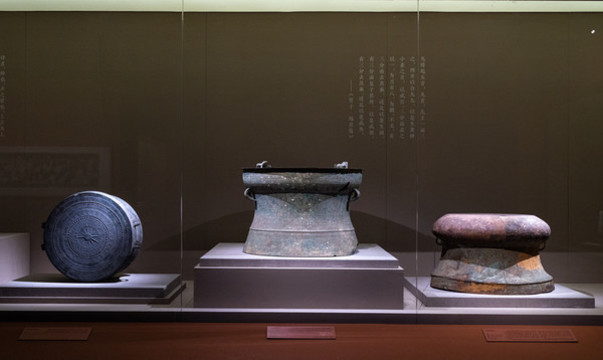 古代青銅鼓