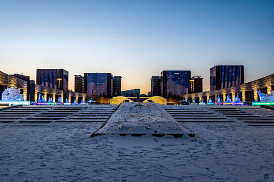 長春雕塑園冰雪新樂園夜晚景觀