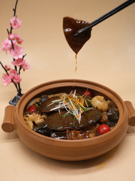 甲魚燒牛鞭