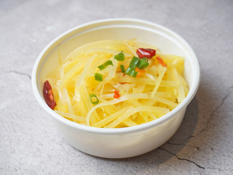 小碗酸辣土豆絲