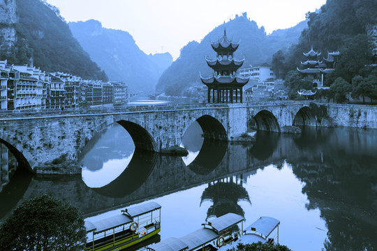 貴州鎮(zhèn)遠古鎮(zhèn)街景