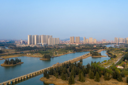 中國(guó)最長(zhǎng)古石橋泉州安平橋航拍