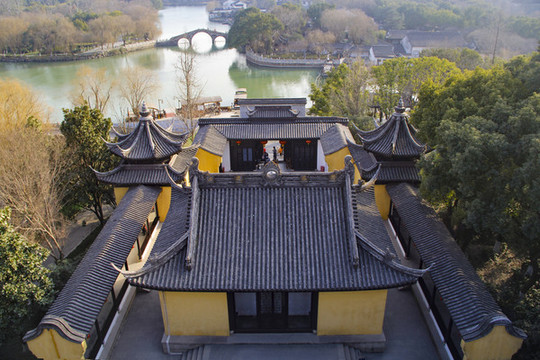 南湖冬日寺廟