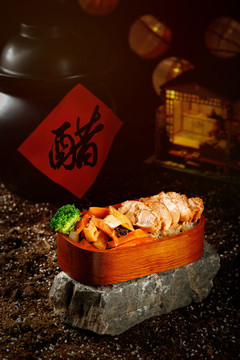 雞腿肉蓋飯