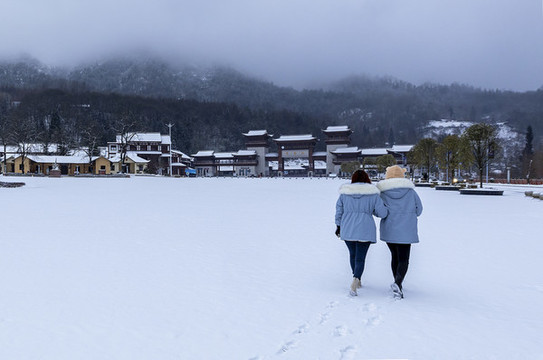 光霧山雪香景