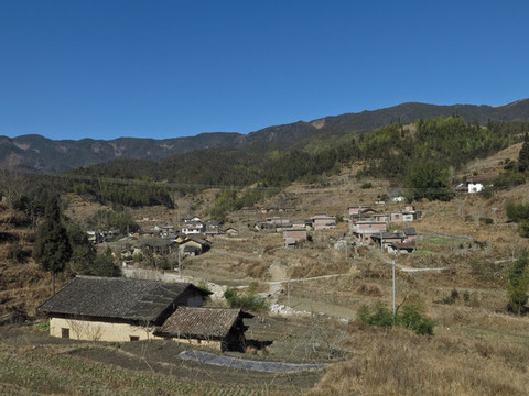 冬日的小山村