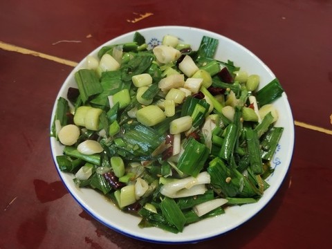 炒大蒜苗
