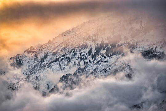 雪山美景