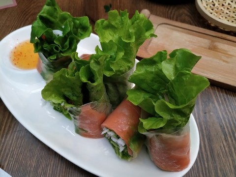 三文魚春卷