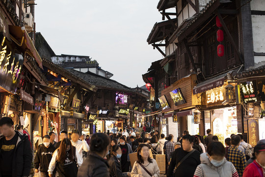 重慶磁器口夜市街景