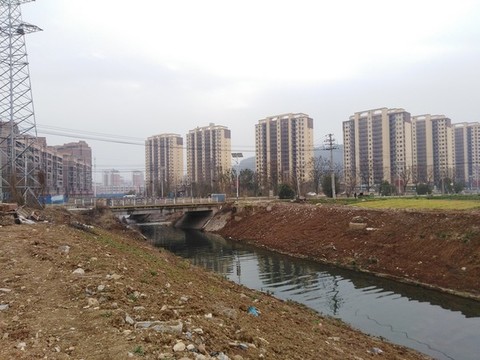 新建中的城市