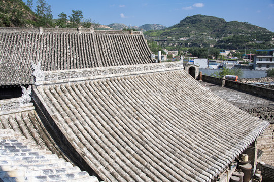 山西臨縣磧口古鎮(zhèn)西灣村民居飛檐