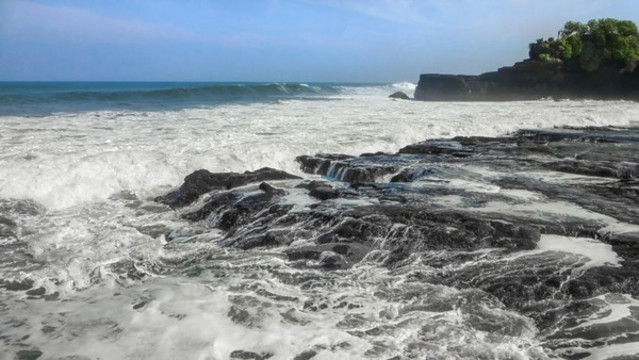 巴厘島的海浪