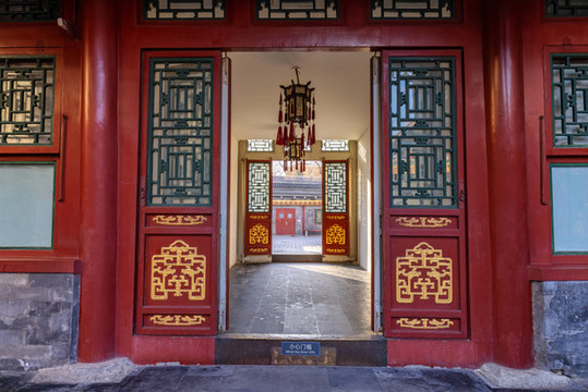 中式紅門