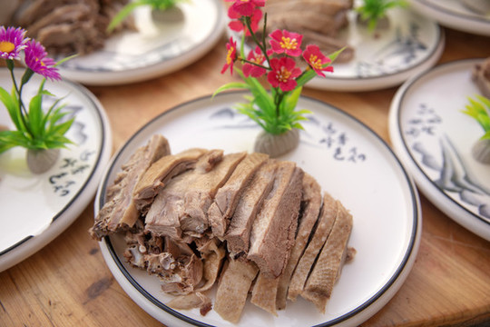 脆皮鴨肉