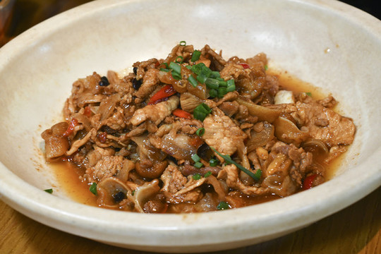 肉炒肉