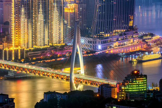 中國重慶東水門長江大橋夜景