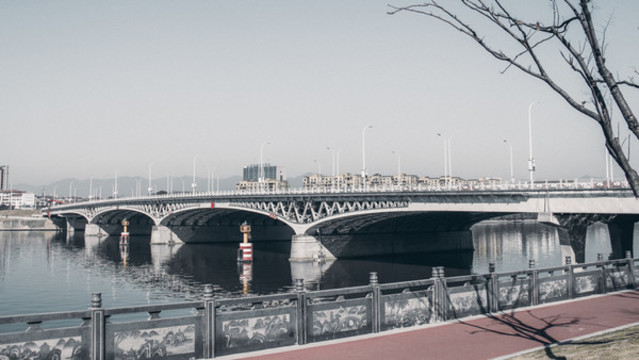 西安門大橋