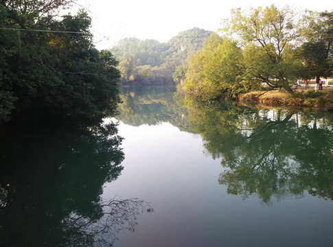 溪水河流