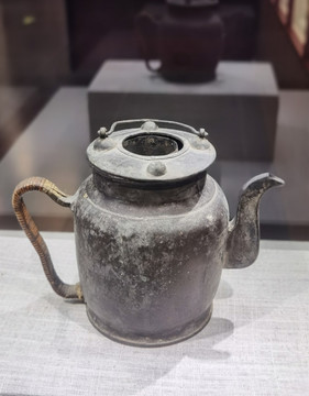 清朝銅茶壺