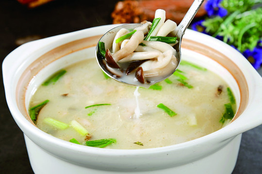 砂鍋雜菌湯