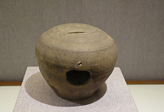 遼代灰陶撲滿