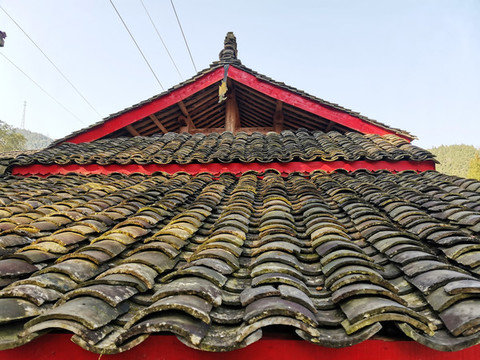 瓦房屋頂