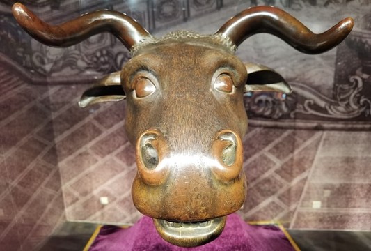 圓明園牛首銅像