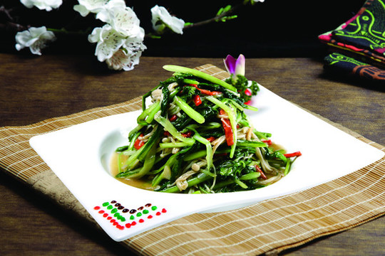 小炒菠菜