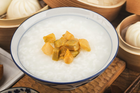 中式早餐白粥