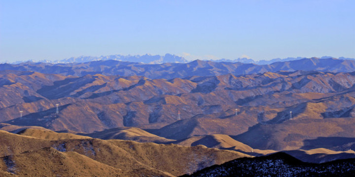 群山
