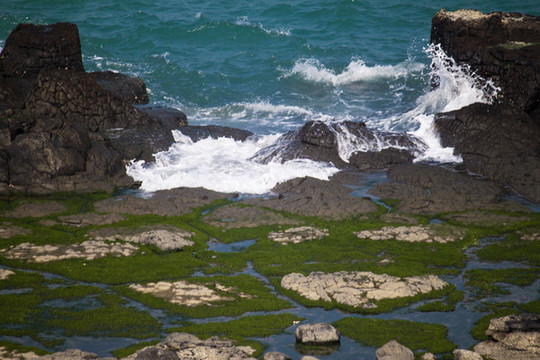 雷公島海浪