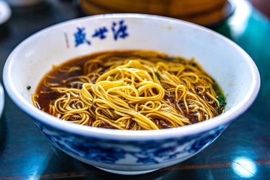 一碗陽春面