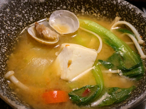 蛤蜊豆腐湯