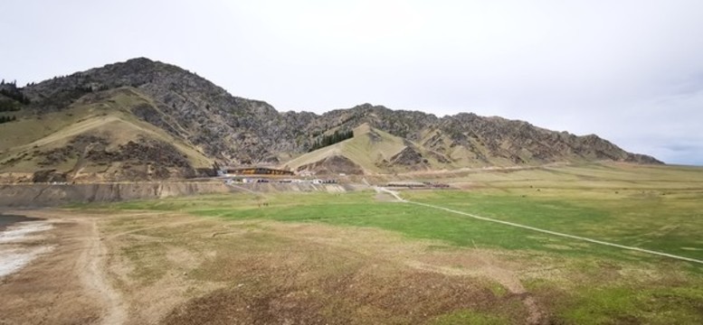天山大峽谷