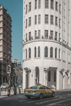 廣州歷史標(biāo)志性建筑愛群大廈