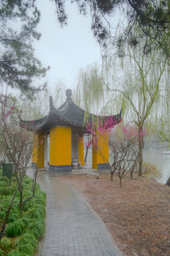 園林春景