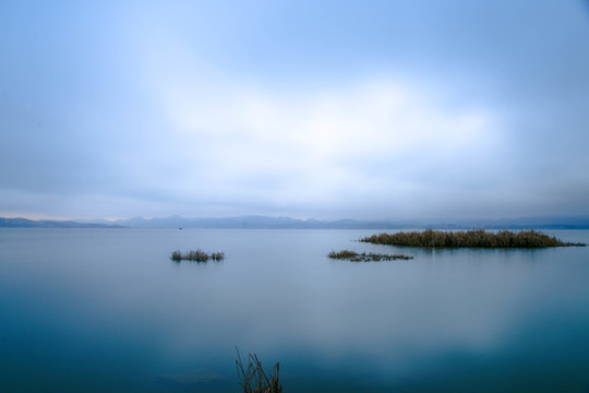 貴州畢節(jié)威寧草海湖日出