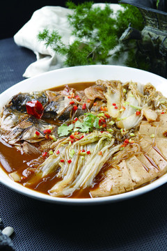 燉魚頭
