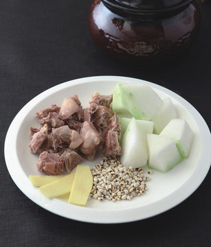 冬瓜薏米煲老鴨湯
