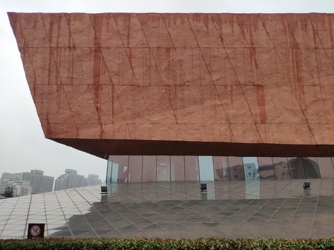 紅色外墻建筑