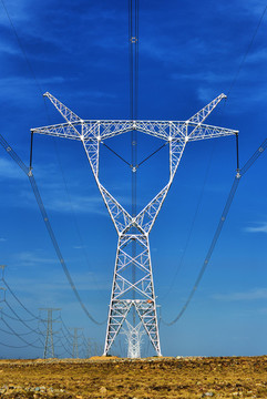 高壓電塔