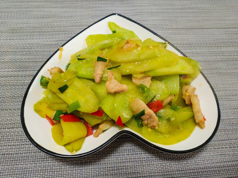 家常菜黃瓜炒肉