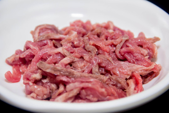 牛肉絲配菜