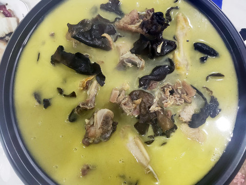 雞湯木耳