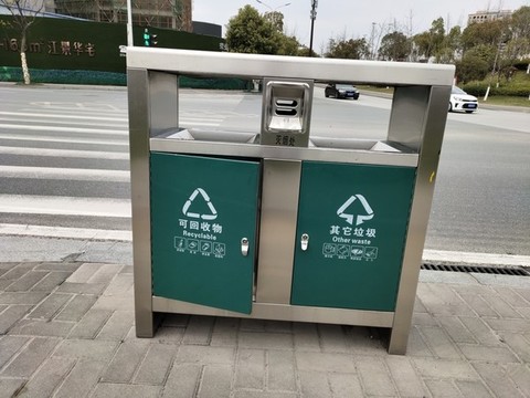 不銹鋼垃圾桶