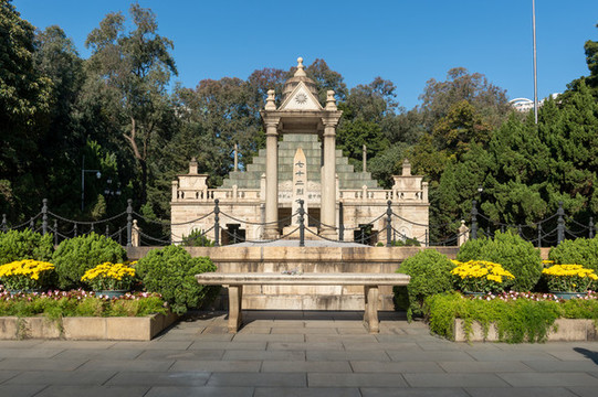廣州黃花崗七十二烈士墓園
