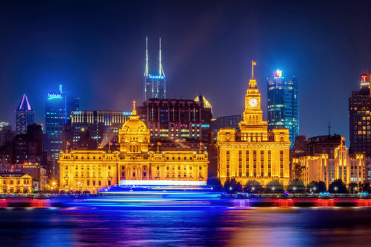 中國上海黃浦江外灘夜景風(fēng)光