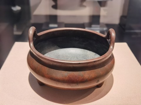 銅香爐